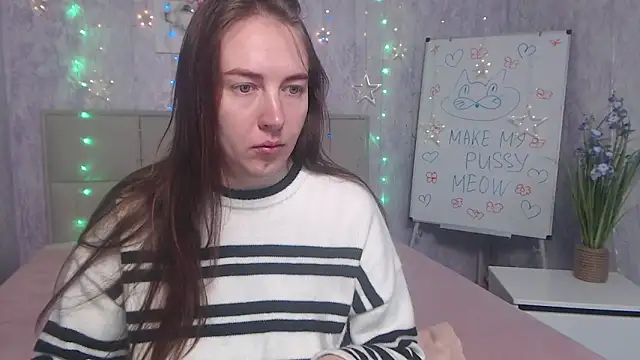 Snapshot of KaleyReed chatting on 10/01/25, 05:46 KaleyReed online show from 10/01/25, 05:46