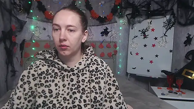 Snapshot of KaleyReed chatting on 10/26/25, 06:19 KaleyReed online show from 10/26/25, 06:19