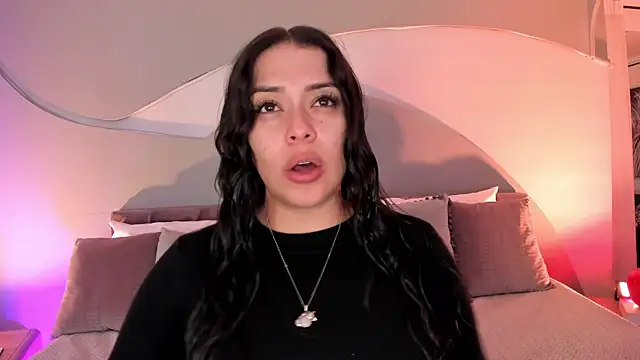 Nicolle W online show from 11/07/25, 11:43