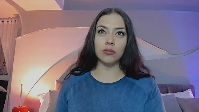 Snapshot of Nicolle_W chatting on 02/27/26, 11:43 Nicolle W online show from 02/27/26, 11:43