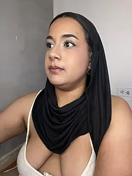 Maryam yamal online show from 02/08/25, 09:25