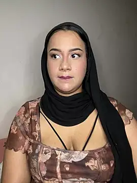 Maryam yamal online show from 02/20/25, 09:42