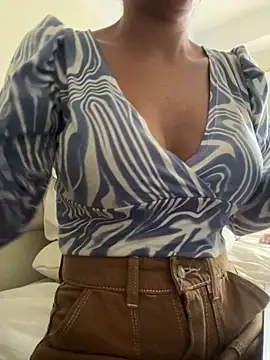 DulceMya6 online show from 05/25/26, 12:22