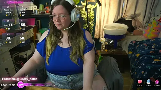 Geeky Kitten online show from 09/12/25, 01:22