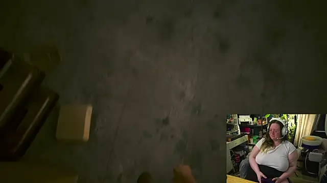 Geeky Kitten online show from 09/26/25, 07:34