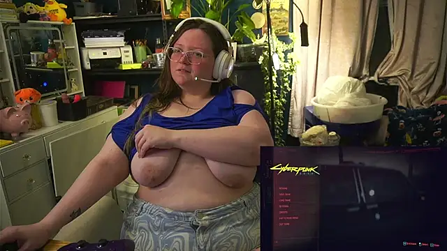 Geeky Kitten online show from 10/09/25, 10:13