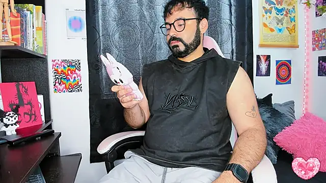 Snapshot of johnnyalx chatting on 03/07/25, 07:05 johnnyalx online show from 03/07/25, 07:05