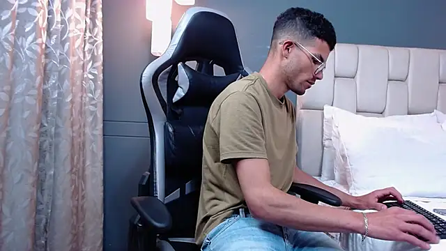 Luis Negreteth online show from 11/27/25, 10:23