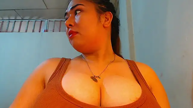 Snapshot of sluty_bunny chatting on 11/14/25, 10:14 sluty bunny online show from 11/14/25, 10:14