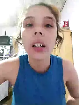 Snapshot of mariamac420 chatting on 12/08/24, 04:25 mariamac420 online show from 12/08/24, 04:25