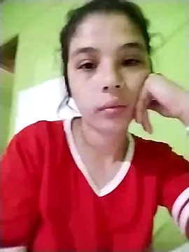Snapshot of mariamac420 chatting on 12/21/24, 12:27 mariamac420 online show from 12/21/24, 12:27