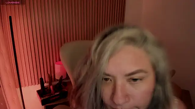 MarianL0ve online show from 01/23/25, 04:48