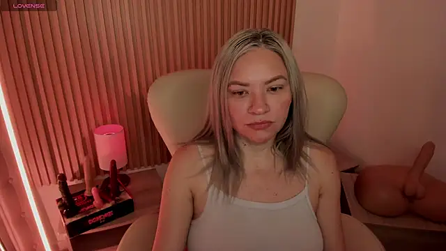 MarianL0ve online show from 01/28/25, 10:34