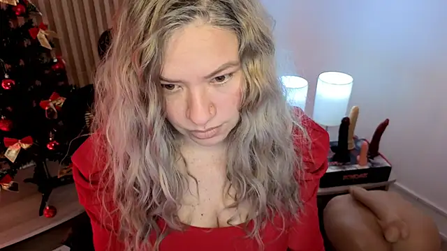 MarianL0ve online show from 12/02/25, 10:20