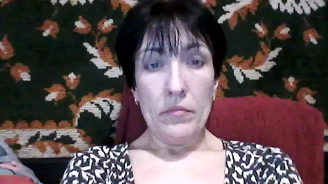 Snapshot of SunnyAmorre chatting on 12/19/25, 10:00 SunnyAmorre online show from 12/19/25, 10:00