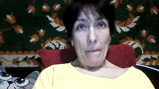 Snapshot of SunnyAmorre chatting on 12/23/25, 08:34 SunnyAmorre online show from 12/23/25, 08:34