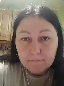 Snapshot of Rini333 chatting on 01/08/25, 01:31 Rini333 online show from 01/08/25, 01:31