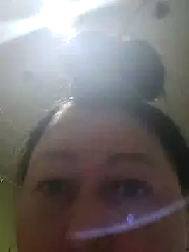 Snapshot of Rini333 chatting on 01/17/25, 06:57 Rini333 online show from 01/17/25, 06:57