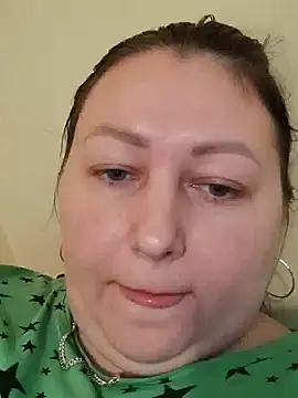 Snapshot of Rini333 chatting on 02/05/25, 01:44 Rini333 online show from 02/05/25, 01:44