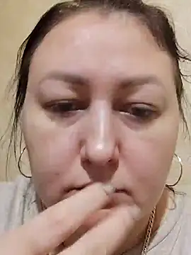 Snapshot of Rini333 chatting on 02/08/25, 03:53 Rini333 online show from 02/08/25, 03:53