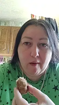 Snapshot of Rini333 chatting on 03/11/25, 10:18 Rini333 online show from 03/11/25, 10:18