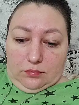 Snapshot of Rini333 chatting on 10/30/25, 06:48 Rini333 online show from 10/30/25, 06:48