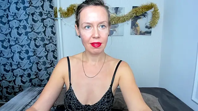 BrendaCain online show from 12/21/24, 03:47