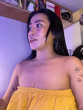 Snapshot of AsianMilfSheryl chatting on 11/05/25, 06:35 AsianMilfSheryl online show from 11/05/25, 06:35