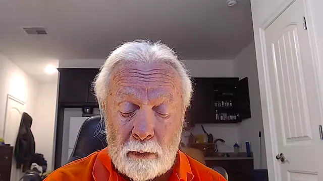 rockpoint69 online show from 12/18/24, 09:04