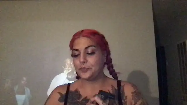 ShineyQuinn online show from 02/26/26, 01:48
