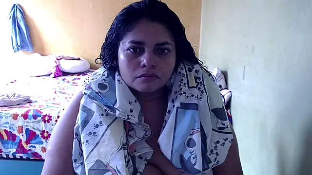 Snapshot of yulieth_bbw chatting on 10/18/25, 06:52 yulieth bbw online show from 10/18/25, 06:52