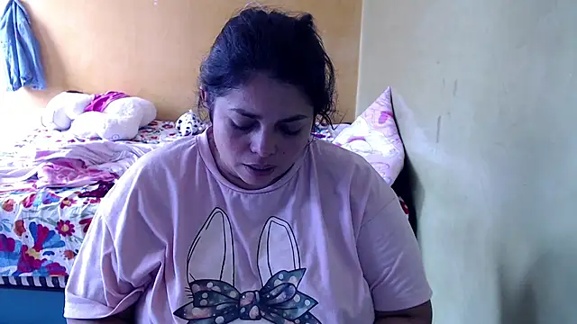 Snapshot of yulieth_bbw chatting on 10/19/25, 04:51 yulieth bbw online show from 10/19/25, 04:51