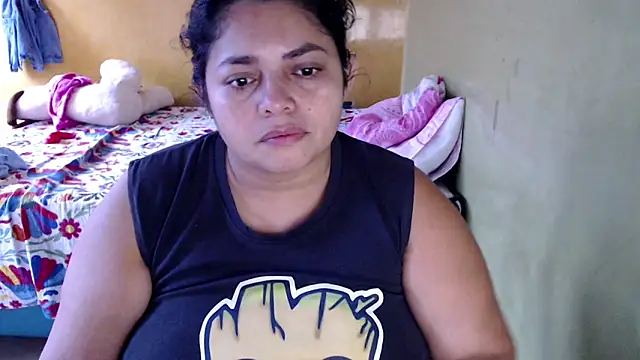 Snapshot of yulieth_bbw chatting on 10/21/25, 11:11 yulieth bbw online show from 10/21/25, 11:11