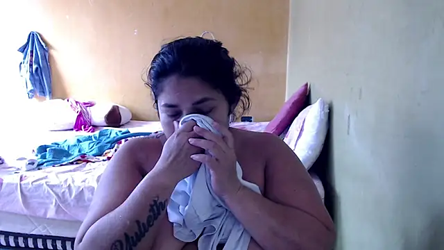 Snapshot of yulieth_bbw chatting on 11/11/25, 07:25 yulieth bbw online show from 11/11/25, 07:25