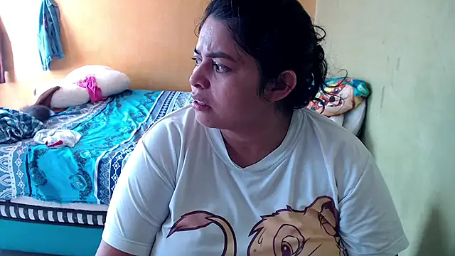 Snapshot of yulieth_bbw chatting on 12/14/25, 02:33 yulieth bbw online show from 12/14/25, 02:33