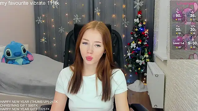 Snapshot of Hot_Mia_ chatting on 12/29/24, 04:40 Hot Mia  online show from 12/29/24, 04:40