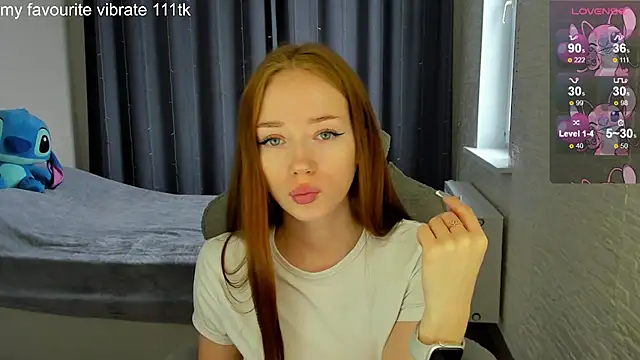 Snapshot of Hot_Mia_ chatting on 03/11/25, 11:55 Hot Mia  online show from 03/11/25, 11:55