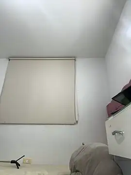 Snapshot of lau_ass_goddess chatting on 10/03/25, 02:41 lau ass goddess online show from 10/03/25, 02:41