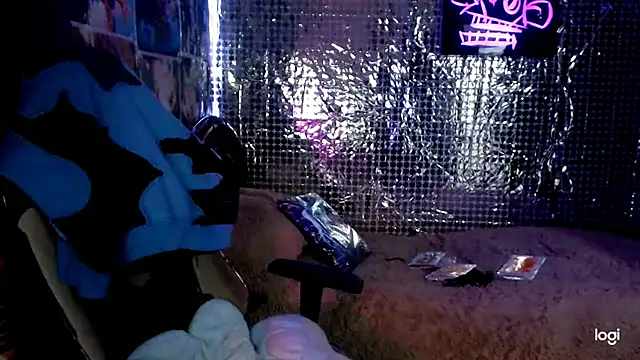 Snapshot of JINX_26 chatting on 10/10/25, 01:04 JINX 26 online show from 10/10/25, 01:04