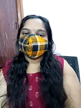 lovely-latha online show from 01/09/25, 04:08