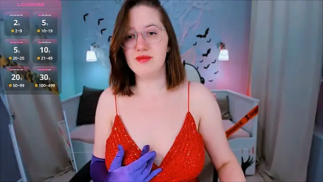 Snapshot of Charmy_Gracy chatting on 10/31/25, 11:44 Charmy Gracy online show from 10/31/25, 11:44