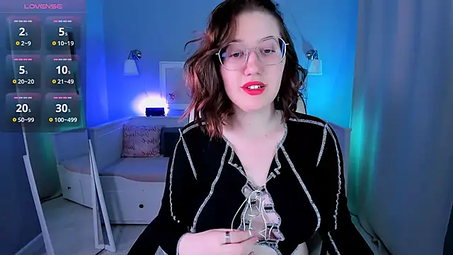 Snapshot of Charmy_Gracy chatting on 11/13/25, 11:09 Charmy Gracy online show from 11/13/25, 11:09