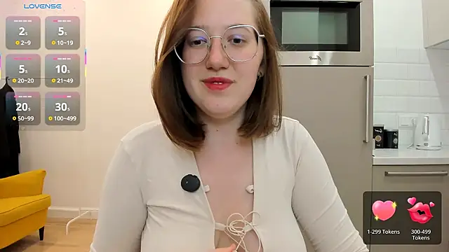 Charmy Gracy online show from 06/19/26, 08:40