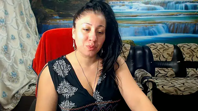 Snapshot of MoistMady chatting on 02/20/26, 04:42 MoistMady online show from 02/20/26, 04:42