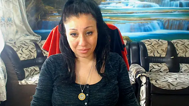 Snapshot of MoistMady chatting on 05/21/26, 06:42 MoistMady online show from 05/21/26, 06:42