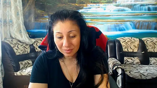 Snapshot of MoistMady chatting on 06/09/26, 06:03 MoistMady online show from 06/09/26, 06:03