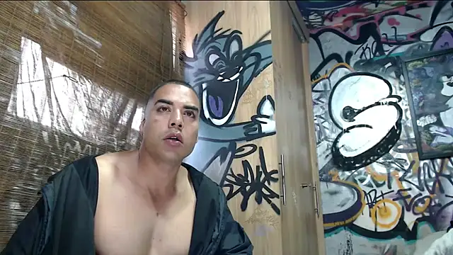 Justin Frank online show from 05/23/26, 04:11
