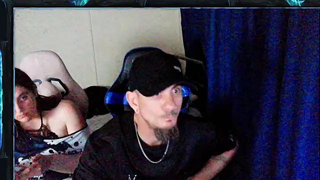 Snapshot of robvegas274 chatting on 10/18/25, 02:40 robvegas274 online show from 10/18/25, 02:40