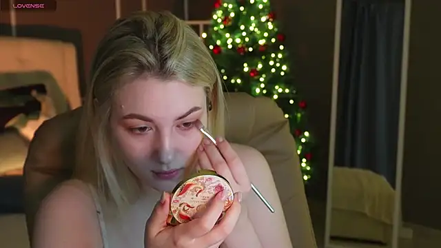 elinanortas online show from 12/27/24, 01:11