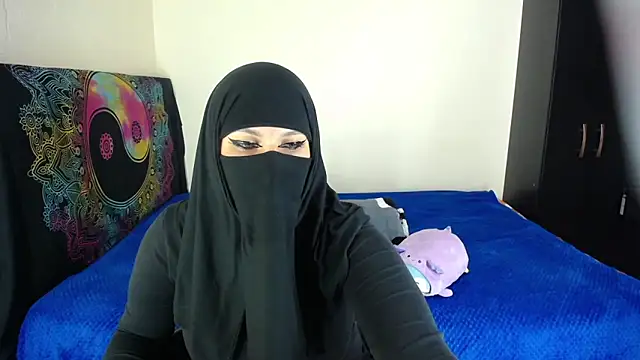 evelyn  salah online show from 04/27/26, 11:25